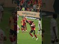 Sallai'nin sert şutu sonrasında EL PATRON gecenin açılışını yapıyor. #GSvGÖZ