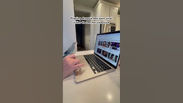 Fun fact: if you Google “bacon pancakes bird” it pulls up Auggie ☺️ #rescue #parrot #bird #quaker