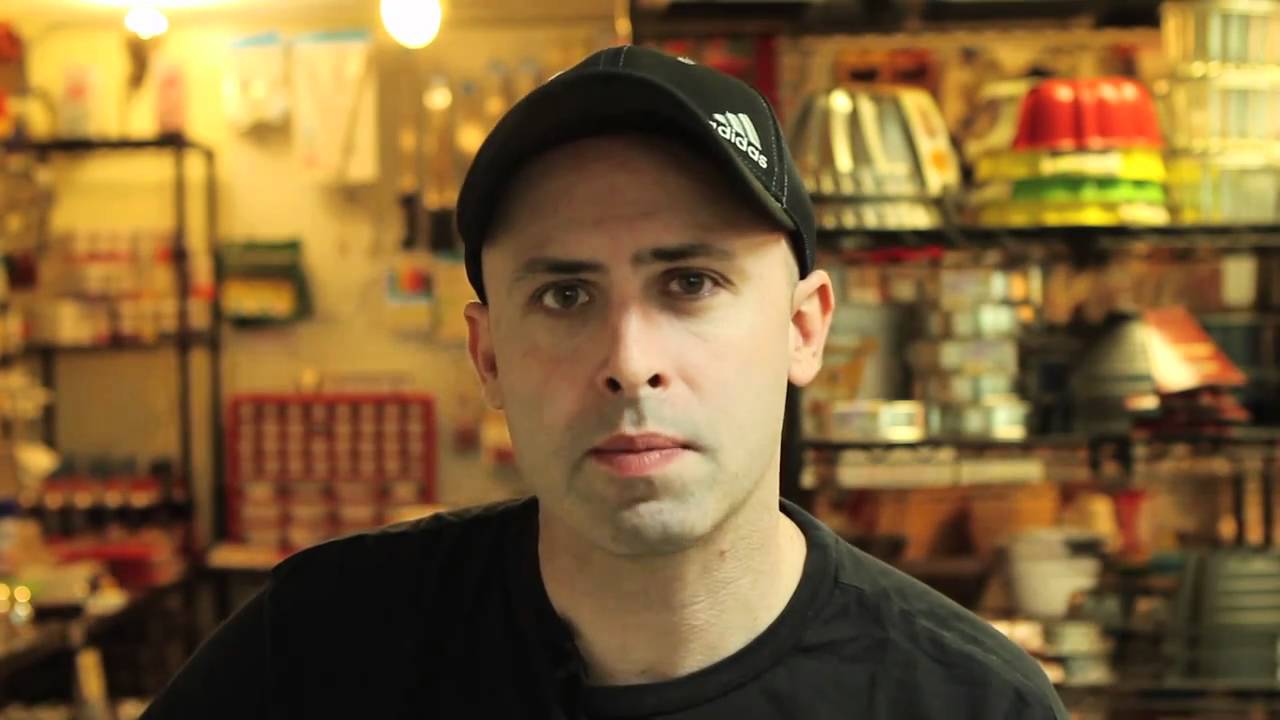 How to Slice & Dice an Onion with Chef Brendan McDermott - YouTube