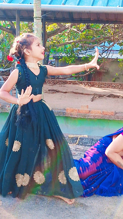 Trending Short #song#dance #nehasinghrk #shortfeed #viral #funny #comedy #reels #video #youtube