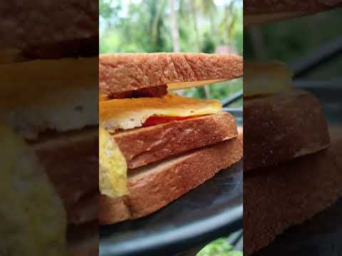 Homemade burger #minivlog 🥚 bread 🍞      #lifeisbutadream #haveitoldyoulatelythatiloveyou 🍔