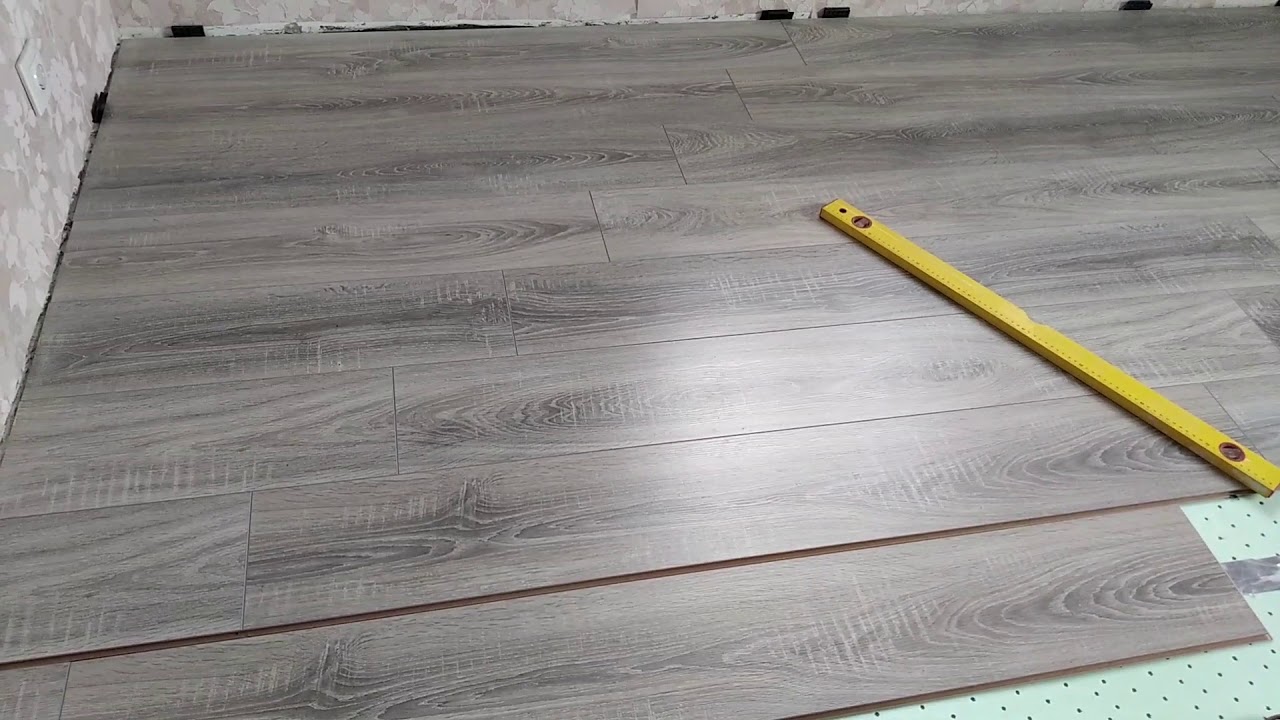 Бюджетный ремонт/Укладка ламината/Ремонт своими руками/День 3. - YouTube