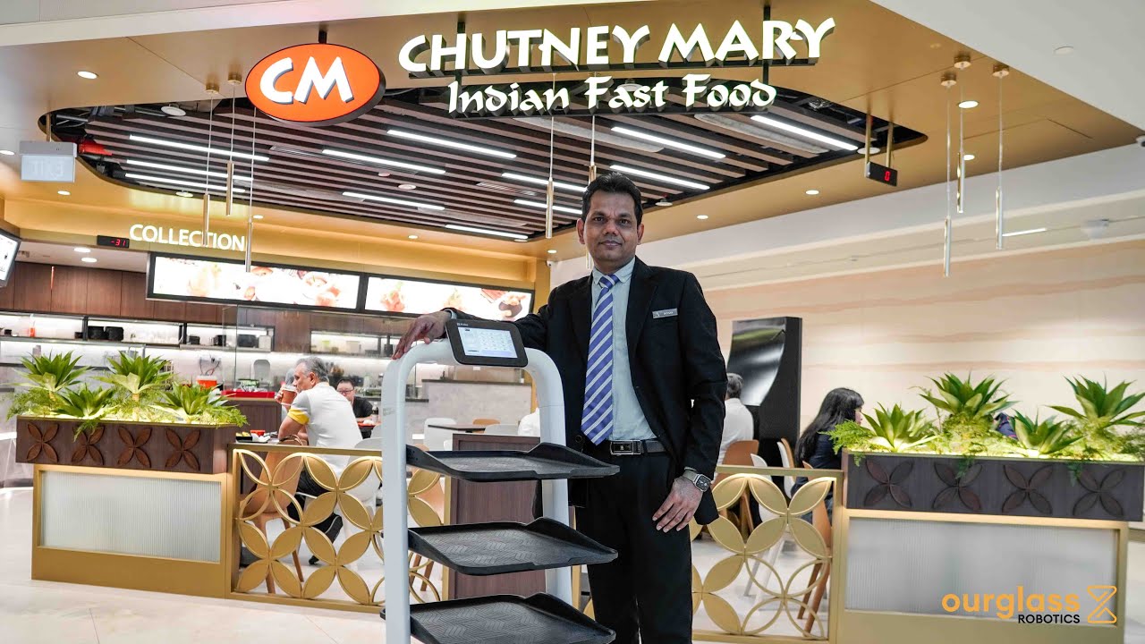 Waiter Robots at Chutney Mary Changi Airport Terminal 2 YouTube