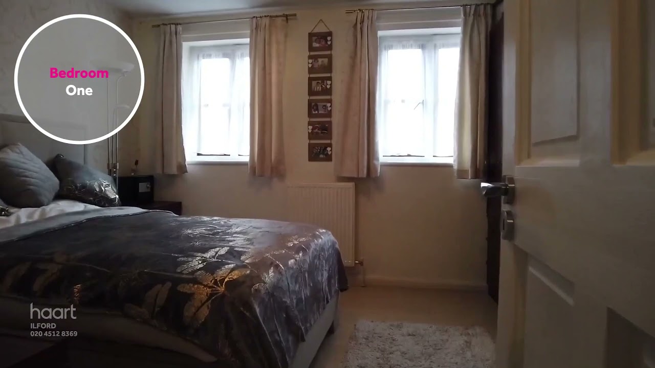 3 Bedroom End of Terraced House for sale in Ilford
