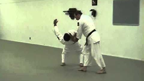 Yokomen uchi shiho nage osae 1