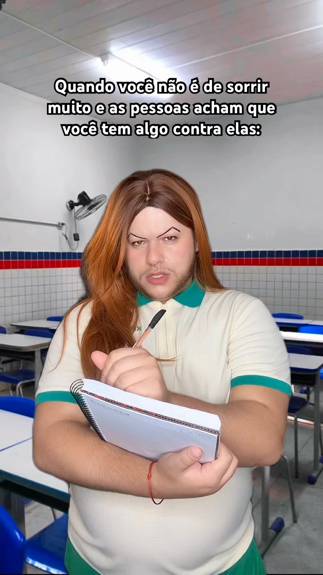 QUANDO VOCÊ NÃO É DE SORRIR MUITO E AS PESSOAS ACHAM QUE VOCÊ TEM ALGO CONTRA ELAS