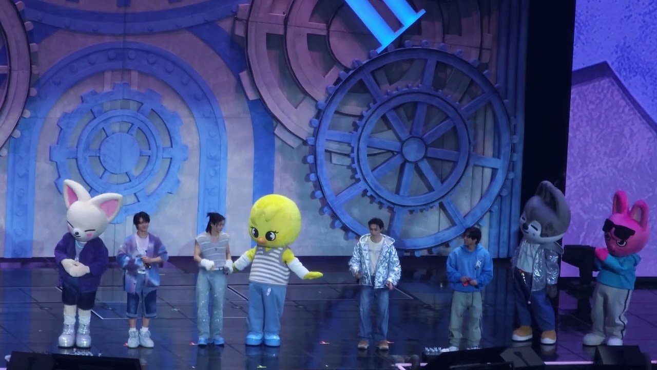 250215 Stray Kids 5TH FANMEETING⋆˙⟡ 𝗦𝗞𝗭 𝟱'𝗖𝗟𝗢𝗖𝗞 ✧˖° 스키주와 노래방, 챌린지