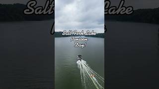 Grab your family and friends and head out on Salt Fork Lake on a Pontoon. ❗️