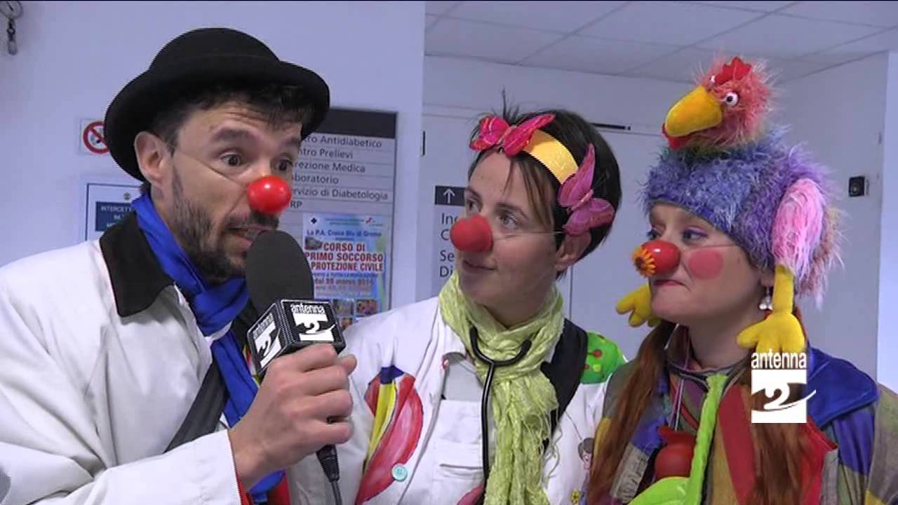 Ospedale Piario clown in corsia per donare un sorriso Antenna 2 TV 24032014