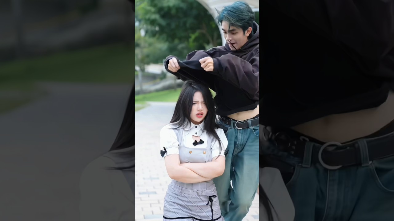 How to shade your girlfriend from the sun 