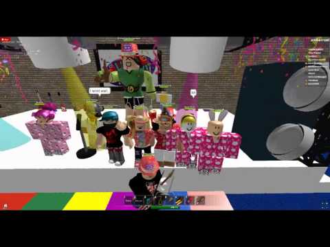 Pinkobot Pajama Party Pictures With Fans Youtube - roblox new years eve pajama party at pinkobots pajama