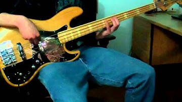 HD - Bassist