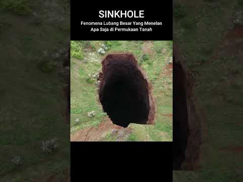 Video: Ground sinkholes di dunia. Lubang runtuhan tanah di Yakutia