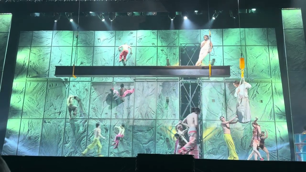 Le cour des miracles - Notre Dame de Paris Bucharest 2026