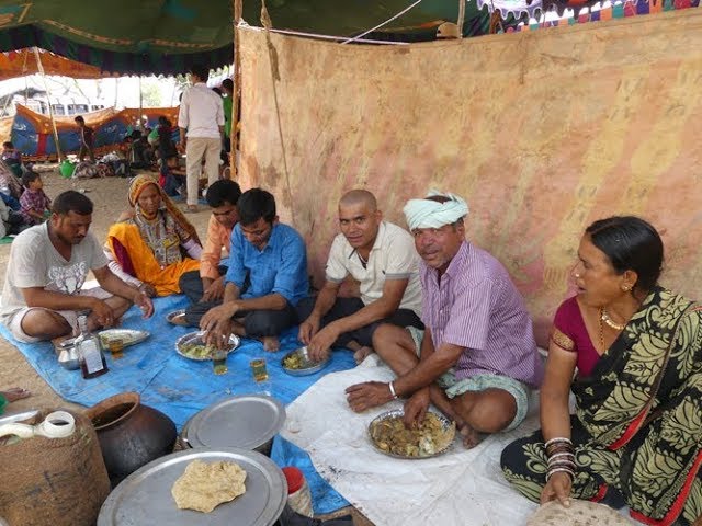 VILLAGE FESTIVAL SPECIAL MUTTON CURRY | VILLAGE RECIPES street food | STREET FOOD