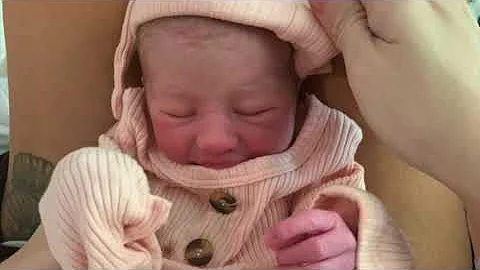 Welcome Elisabeth Rose Kerwick