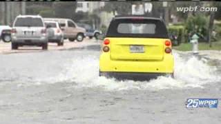 West Palm Beach Flooding: 'Everything's Like A River'