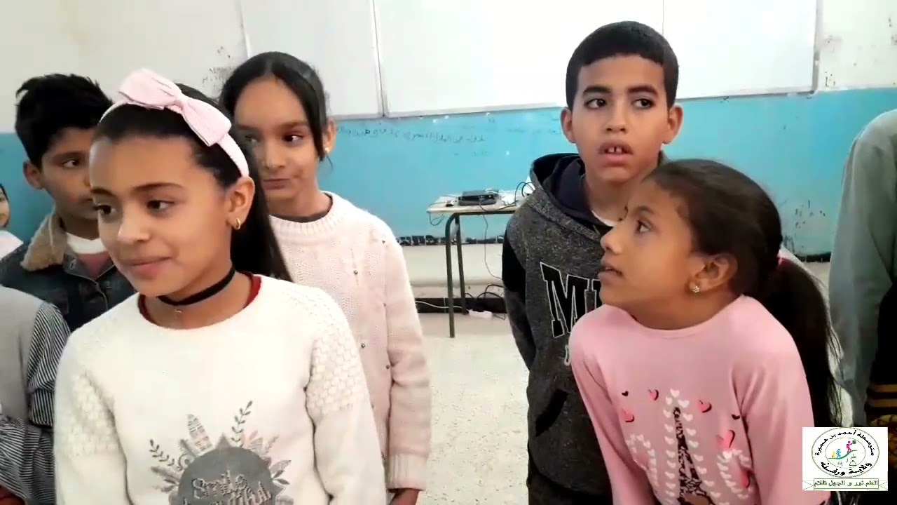 تلاميذ متوسطة أحمد بن هجيرة بورقلة  في جولة سياحية الى عاصمة الضباب لندن