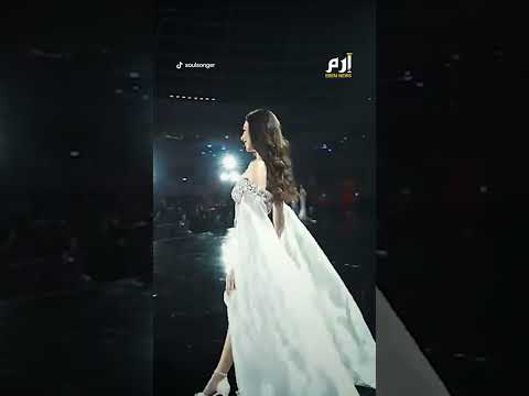 خرجت بالنقالة على طريقة لاعبي الكرة سقوط حر لملكة جمال جامايكا