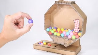 Cardboard DIY Rotating gum machine　ガム福引機の作り方！