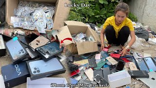 [Lucky ​Day]😋 Restoration iPhone 12pro Max Cracked | I found the phone and money in the trash