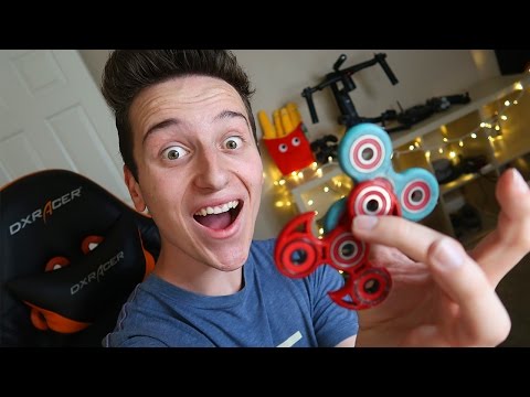 FIDGET SPINNER GIVEAWAY!! (Hand Spinners) - FIDGET SPINNER GIVEAWAY!! (Hand Spinners)