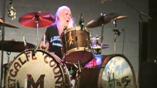 Fred Young of The Kentucky Headhunters with his solo drum performance chords