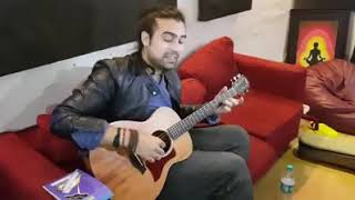 Akh Lad Jaave Acoustic Version LIVE Jubin Nautiyal