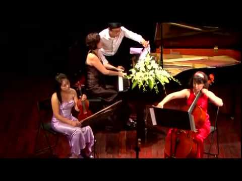 02.Brahms Trio no 1 B major Mov 1 SongHongPart2