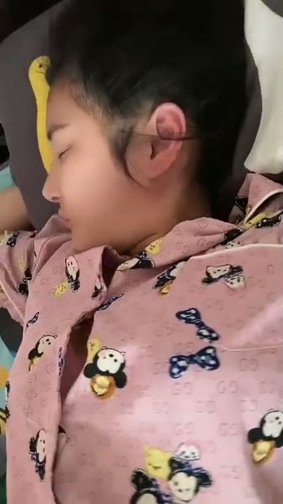 BANGUN TIDUR DONG😂🤣🤣 #viral #shorts #fyp #gadis #tante #tantehot #tantegununggede