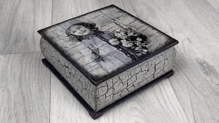 :       /One-step craquelure and decoupage MDF boxes