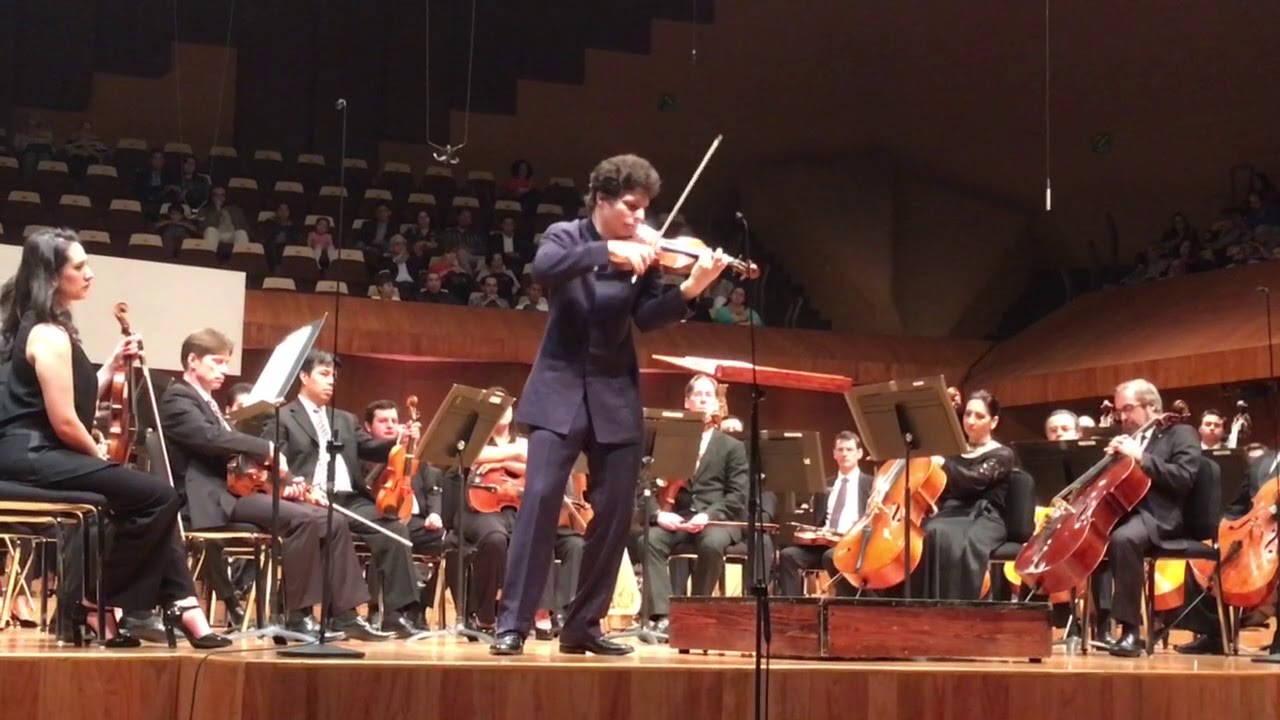 Augustin Hadelich: Bach