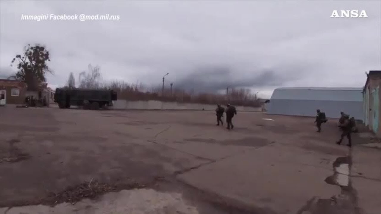 аэропорт гостомель русский десант. штурм аэродрома гостомель. взятие аэродрома. взятие аэродрома. аэропорт гостомель высадка десанта.