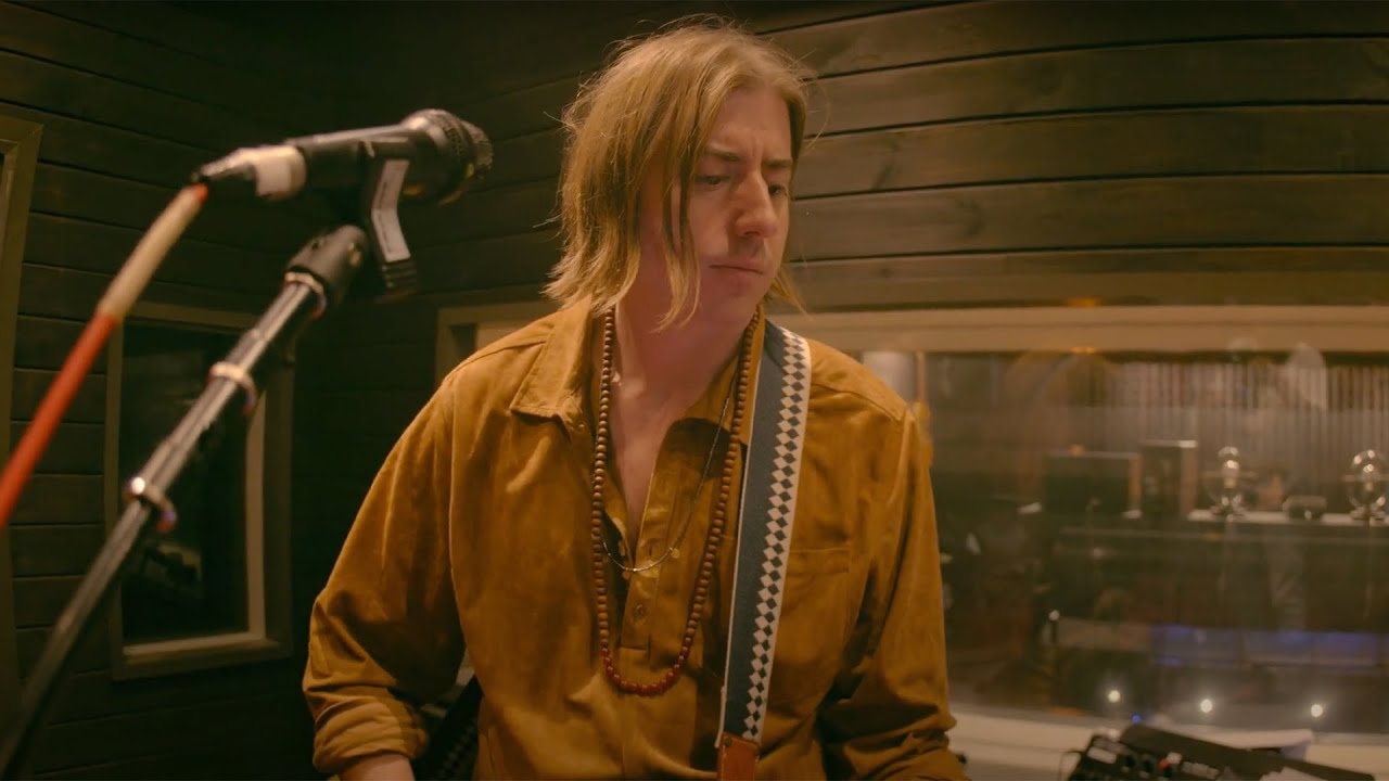 Watch A Thousand Horses - 'Drift Away' (Deluxe Album Version) on YouTube Watch A Thousand Horses - 'Drift Away' (Deluxe Album Version) on YouTube
