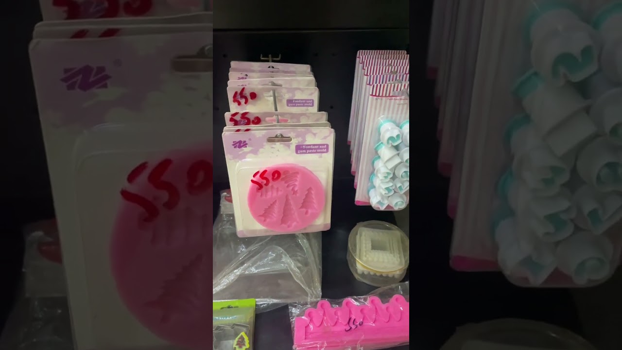 Silicone Moulds And Cake Fondent Tools