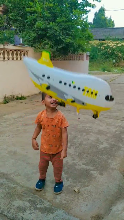 Funny Airplane  Dance✈️️ #shorts#youtubeshorts#shortsfeed#funny#trending#viral