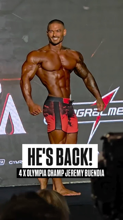 Jeremy Buendia posing at Men’s physique Olympia 2025