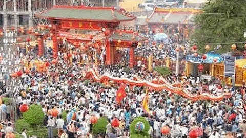 Lễ hội chùa Bà Thiên Hậu ở Bình Dương 2023  ,Hàng vạn người tham gia Lễ rước kiệu Bà Thiên Hậu 2023
