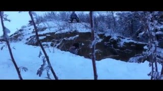 Snowboarding (cliff drop)