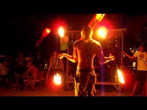 double staff fire show by Colin Delplanque