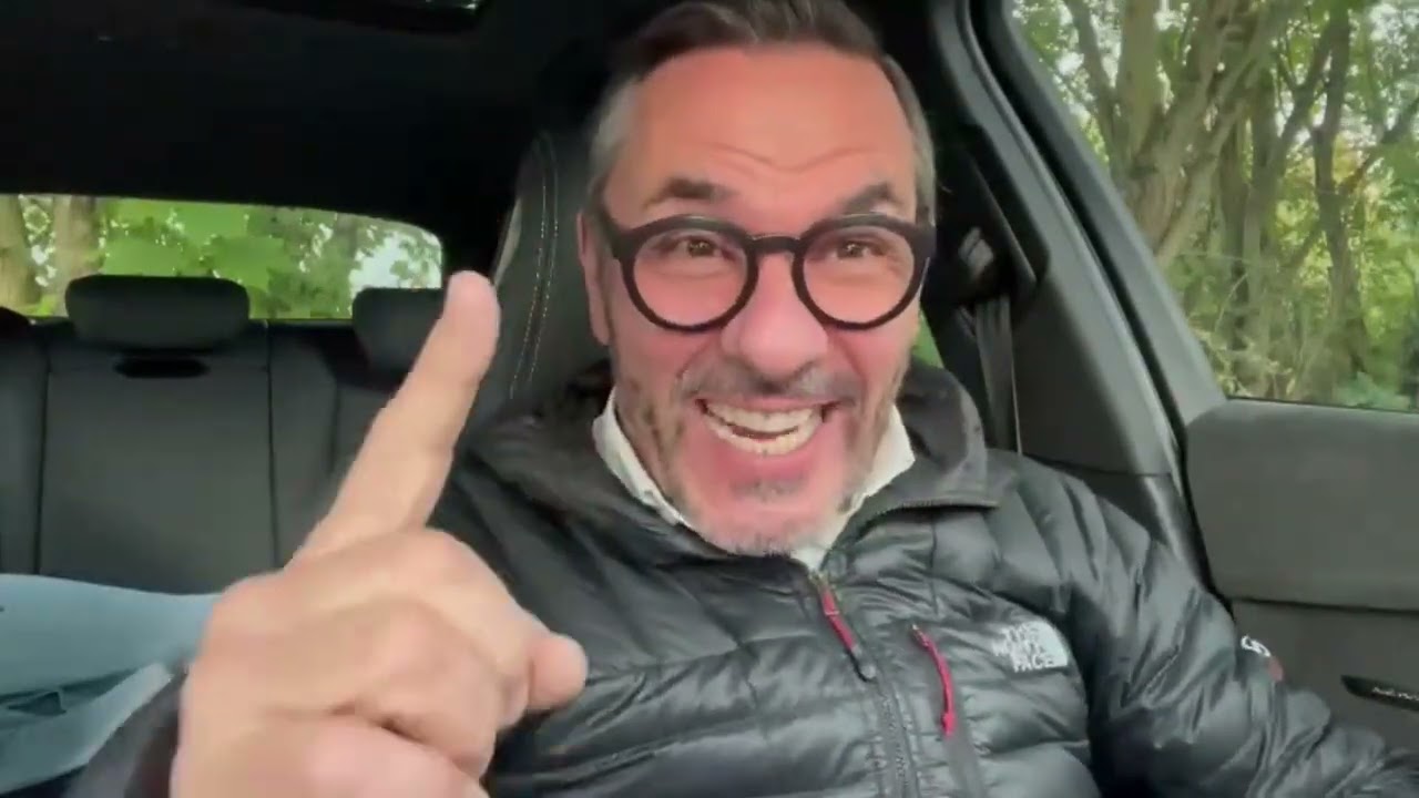 Grab + Heftchen + Dobermann - 128/22 | Witz vom Olli