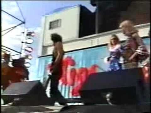 Lurleen Wallis & All-Star Cast at Wigstock '95