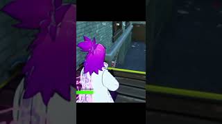 uma bala! #youtube #epicgames #fortinite #youtubeshorts #tiro #divertido #games #jogos #online screenshot 3