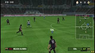 Jugando con el Özil del Real Madrid 2013. #pesppsspp #pes #ppsspp #realmadrid #ozil #skills
