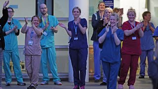 Live: UK pauses to clap for NHS workers amid coronavirus crisis | ITV News