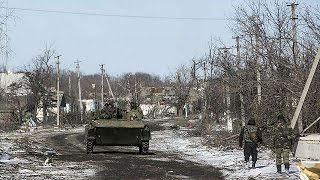 Pro-Kyiv Ukrainian forces pulling out of rebel-held Debaltseve