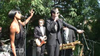 Fitz & The Tantrums - MoneyGrabber (Live at KROQ)
