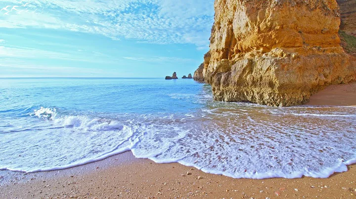 4K HDR Tropical Beach - Gentle Ocean Wave Sounds - Peaceful Wild Island - Relaxing Nature Video