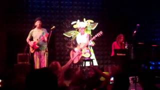 Laura Veirs  performs Tumble Bee at Joe&#39;s Pub in NYC
