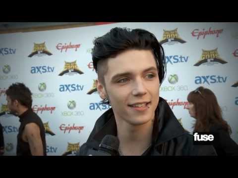 Black Veil Brides Angry Acceptance Speech & Red Carpet Interview - Revolver Golden Gods Awards 2013